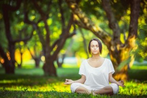 世界杯比赛时间表-传奇重生！Doinb第十五赛季王者归来，高光时刻引爆IG球迷狂欢